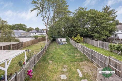 5 Twybridge Way -001.jpg