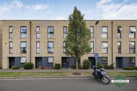 70 Ager Avenue -023.JPG