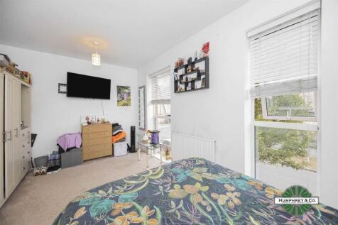 70 Ager Avenue -012.JPG