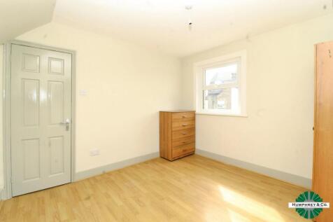 pbox-bedroom-325981.JPG