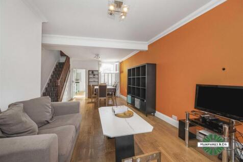 446 Forest Road -007.JPG