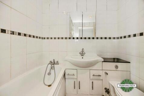pbox-bathroom-327158.jpg