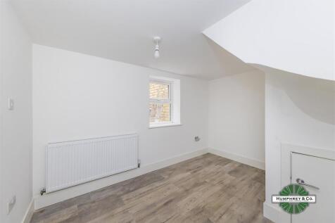 59B  Clifden Road - 10.jpg