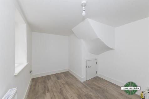 59B  Clifden Road - 11.jpg