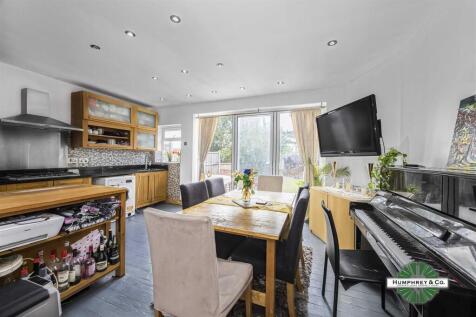 23 Wadham Avenue -016.jpg