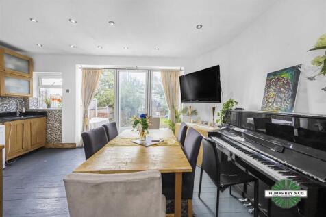 23 Wadham Avenue -017.jpg