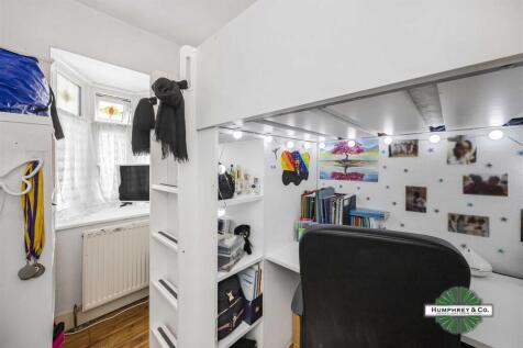 23 Wadham Avenue -002.jpg