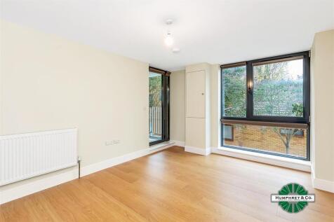 3, 14 Cameron Road -002.jpg