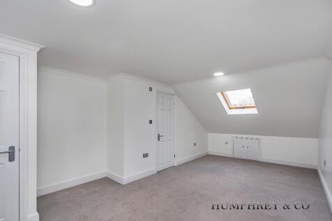 loft bedroom.jpg