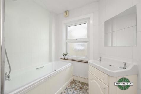 17B  Ambleside Road -009.jpg