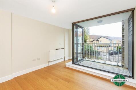 2, 14 Cameron Road -011.jpg