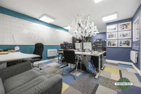 26  Walthamstow Business Centre  Clifford Road -01