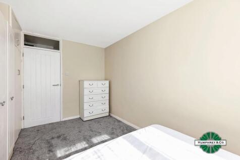 One Bedroom Purpose Built Flat