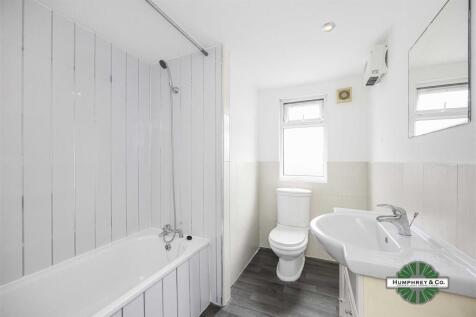 93    Grove Green Road -020.jpg