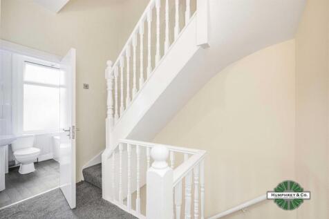 93    Grove Green Road -016.jpg