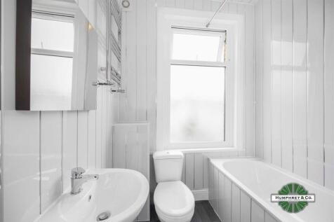 93    Grove Green Road -017.jpg