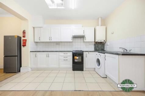 93    Grove Green Road -006.jpg