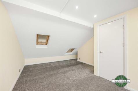 93    Grove Green Road -023.jpg