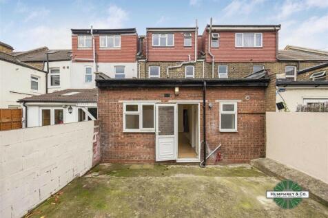 93    Grove Green Road -013.jpg