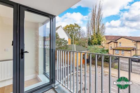 2, 14 Cameron Road -012.jpg