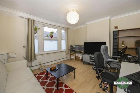 142A     Hoe Street -010.JPG