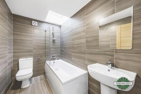 Flat 4  63 New Wanstead -004.jpg