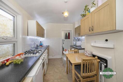 142A     Hoe Street -004.JPG