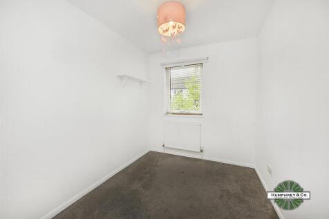 11  Peony Court  Bridle Path -002-2000.jpg