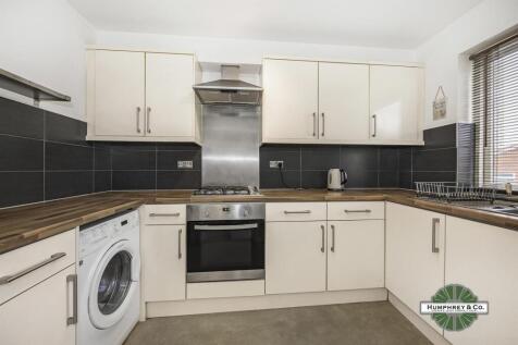 11  Peony Court  Bridle Path -010-2000.jpg