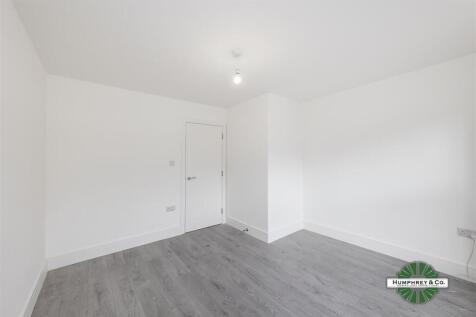 59A Clifden Road - 02.jpg