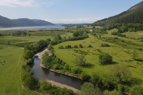 690m of single bank rights on the River Derwent, 