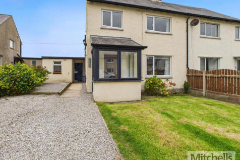 3 bed semi-detached house for sale The Muslins, P