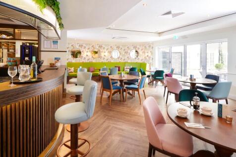Communal Bistro