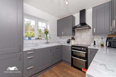 Hillmead Close-12.jpg