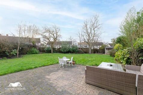 Hillmead Close-15.jpg