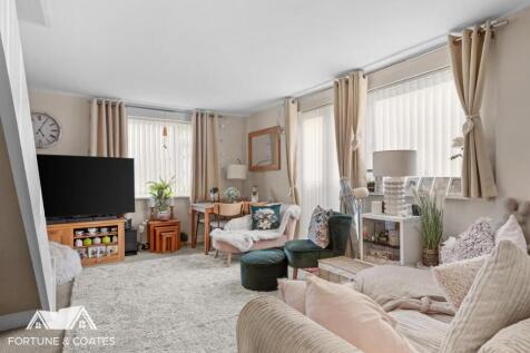 AmberryCourt_3.jpg
