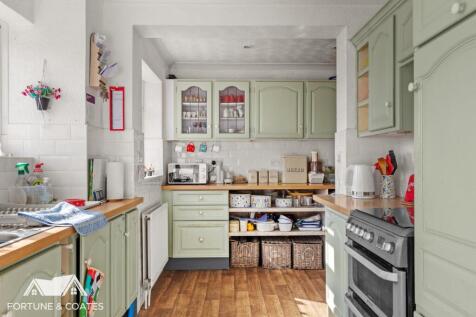 CedarClose_11.jpg