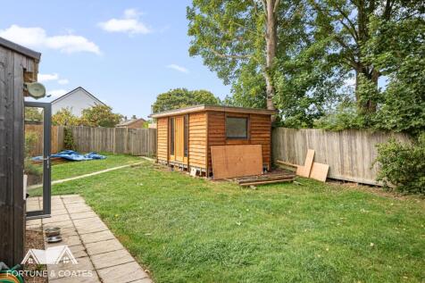BusheyCroft_1.jpg