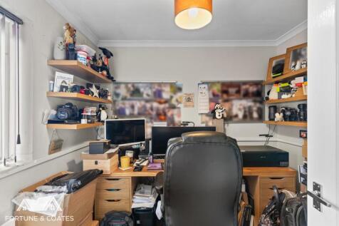 Broadfield_9.jpg