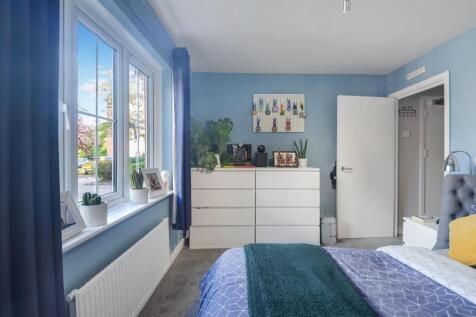 Bedroom (2).jpg