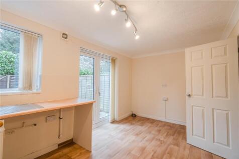 Kitchen/Dining Area