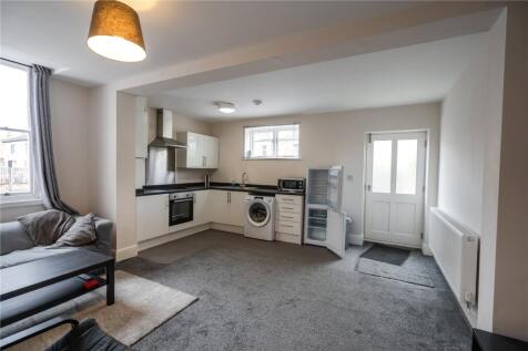 Living Room/Kitchen
