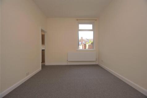 Living Room (2)