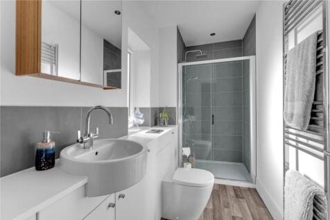 En-Suite 1