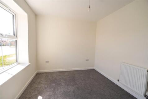Bedroom 2 (2)