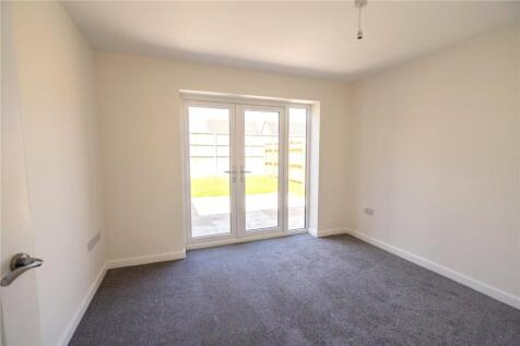 Dining Room/Bed 3