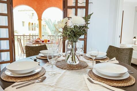 Living/dining room