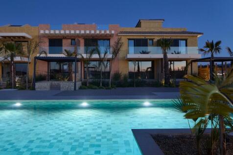 Pool and gardens 