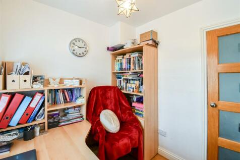 Bedroom/Office