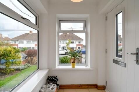 ENTRANCE PORCH